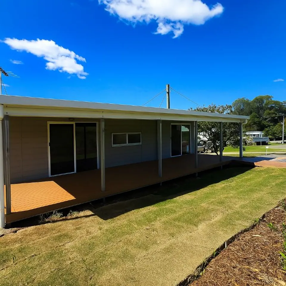 Roomi Joiner project with an additional covered deck along the front.